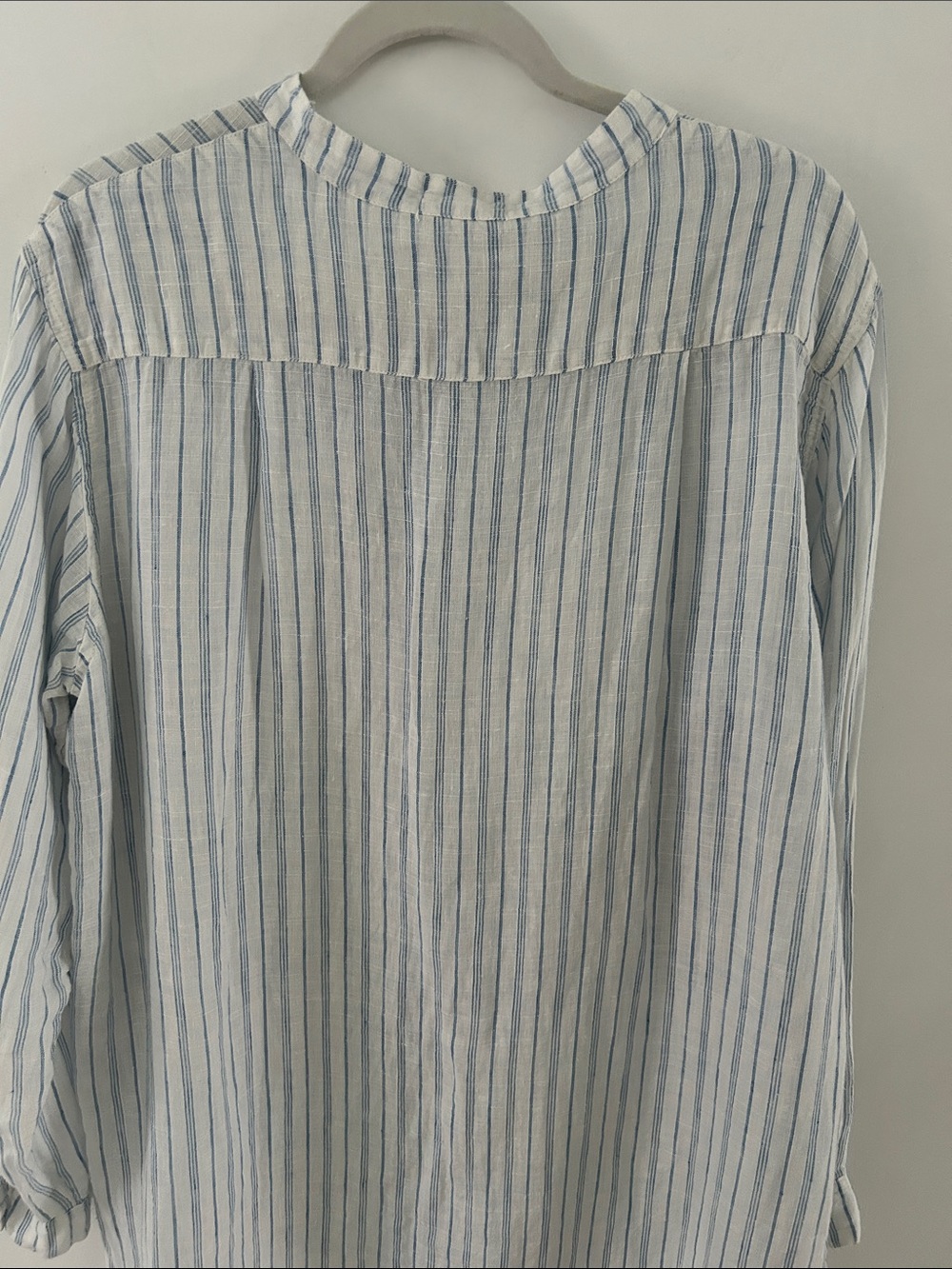 CP Shades Linen Tunic Blue/White Striped Size Medium Coastal Beach Coverup - Picture 7 of 12